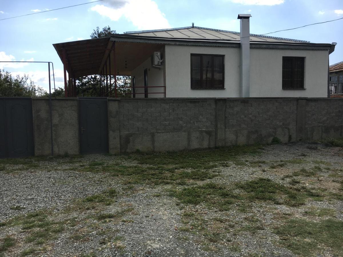 Edward'S Guesthouse Lagodekhi Zewnętrze zdjęcie